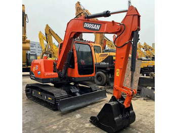 Багер гасеничар DOOSAN DX75