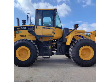 Натоварувач на тркала KOMATSU WA380-3