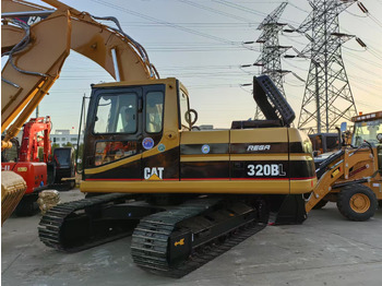 Градежна машина CATERPILLAR