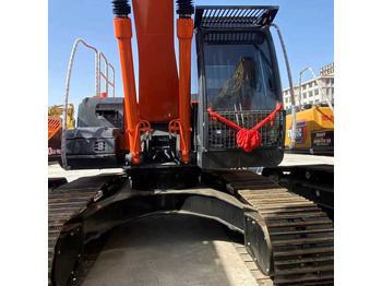 Багер HITACHI ZX200