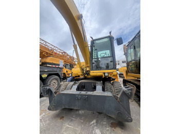 Багер на тркала KOMATSU PW150