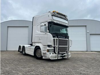 Камион влекач SCANIA R 730