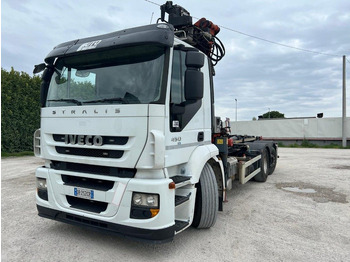 Камион со кука за подигање IVECO Stralis