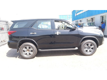 Автомобил TOYOTA