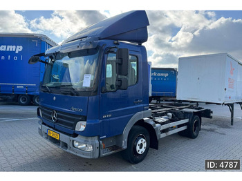 Транспортер на контејнер/ Камион со променливо тело MERCEDES-BENZ Atego 816