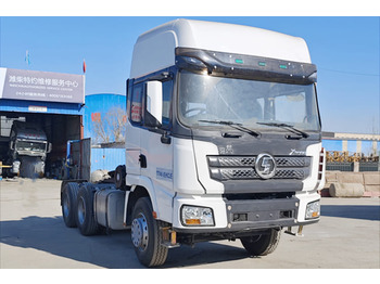 Камион влекач SHACMAN