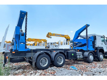 Транспортер на контејнер/ Камион со променливо тело