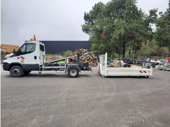 Камион со кука за подигање IVECO