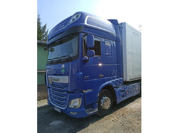 Камион влекач DAF XF 106 460