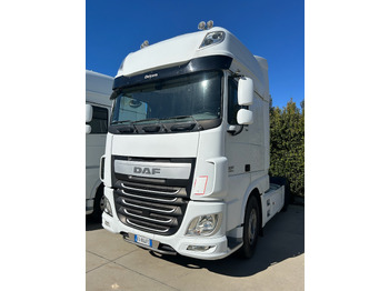 Камион влекач DAF XF 510