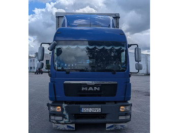 Камион со церада MAN TGL 8.250