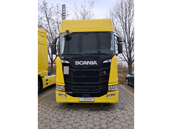 Камион влекач SCANIA R 450
