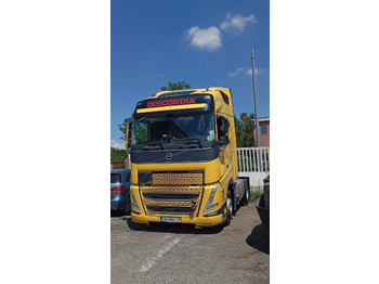 Камион влекач VOLVO FH