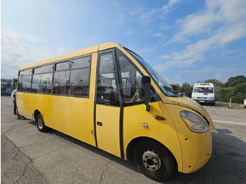 Школски автобус IVECO
