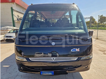 Патнички вагон автобус Iveco Mago2: слика 2