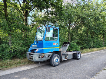 Трактор на терминалот TERBERG