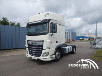Камион влекач DAF XF 450
