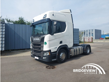 Камион влекач SCANIA R 460