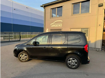 Автомобил MERCEDES-BENZ