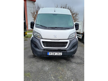 : фотографија на заглавието