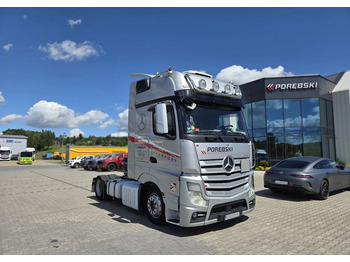 Камион влекач MERCEDES-BENZ Actros 1845