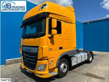 Камион влекач DAF XF 460