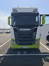 Камион влекач SCANIA R