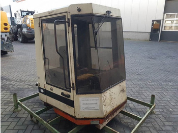 Кабина и ентериер SCHAEFF