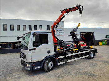 Камион со кука за подигање MAN TGL 12.250