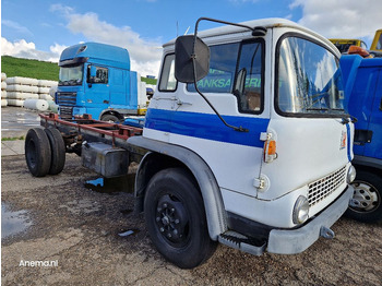 Камион влекач Bedford TK 1020: слика 5