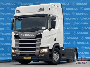 Камион влекач SCANIA R 450
