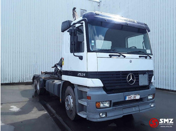 Транспортер на контејнер/ Камион со променливо тело MERCEDES-BENZ Actros 2531