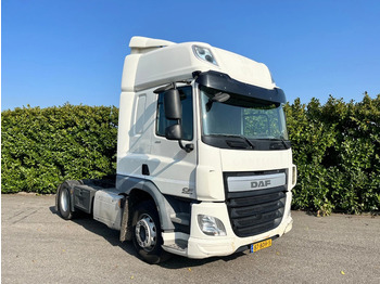 Камион влекач DAF CF 400