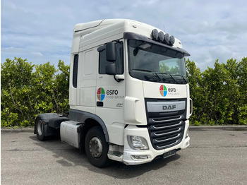 Камион влекач DAF XF