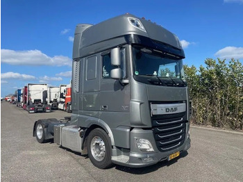 Камион влекач DAF XF 440