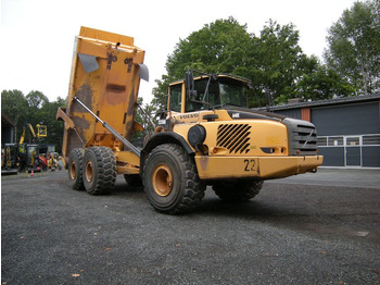 Зглобен истоварувач VOLVO A40E