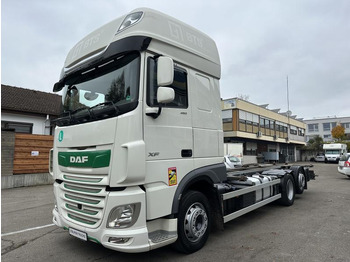 Транспортер на контејнер/ Камион со променливо тело DAF XF 106 450