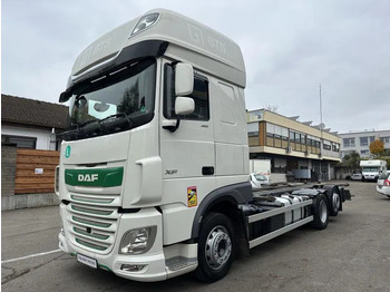 Транспортер на контејнер/ Камион со променливо тело DAF XF 106 450