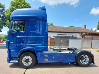 Камион влекач DAF XF 106 530