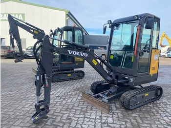 Мини багер VOLVO EC18E