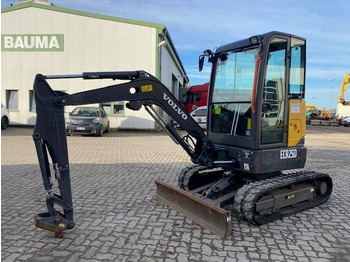 Мини багер VOLVO ECR25D