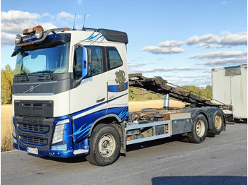 Камион за подигање контејнери VOLVO FH13 420