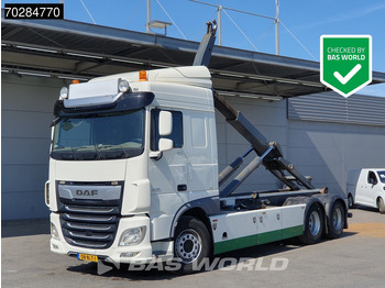 Камион со кука за подигање DAF XF 530