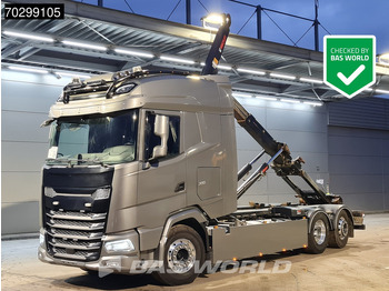 Камион со кука за подигање DAF XG 530