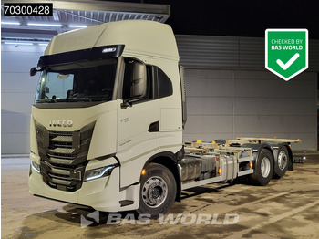 Транспортер на контејнер/ Камион со променливо тело IVECO S-WAY