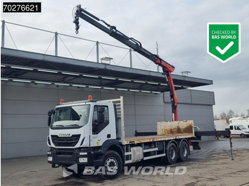 Камион со платформа IVECO Trakker