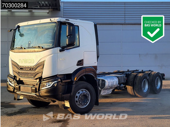 Камион со кабинска шасија IVECO X-WAY