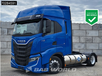 Камион влекач IVECO S-WAY