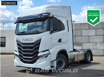 Камион влекач IVECO S-WAY