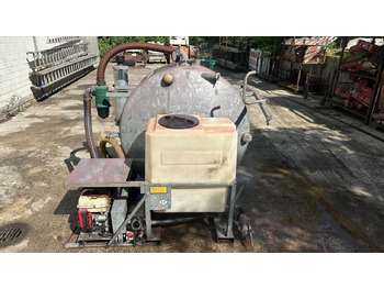 Вакуумски камион